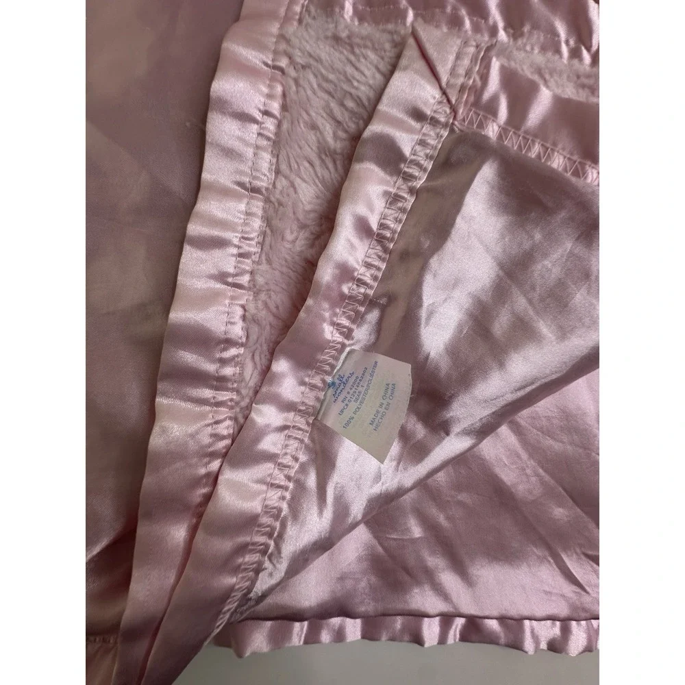Small Wonders Pink Baby Blanket Swirl Pattern Satin Edge and Backing 30x40